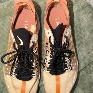 Lightly used Nike Women's Black/ Tan/Orange Athletic Shoes size 9